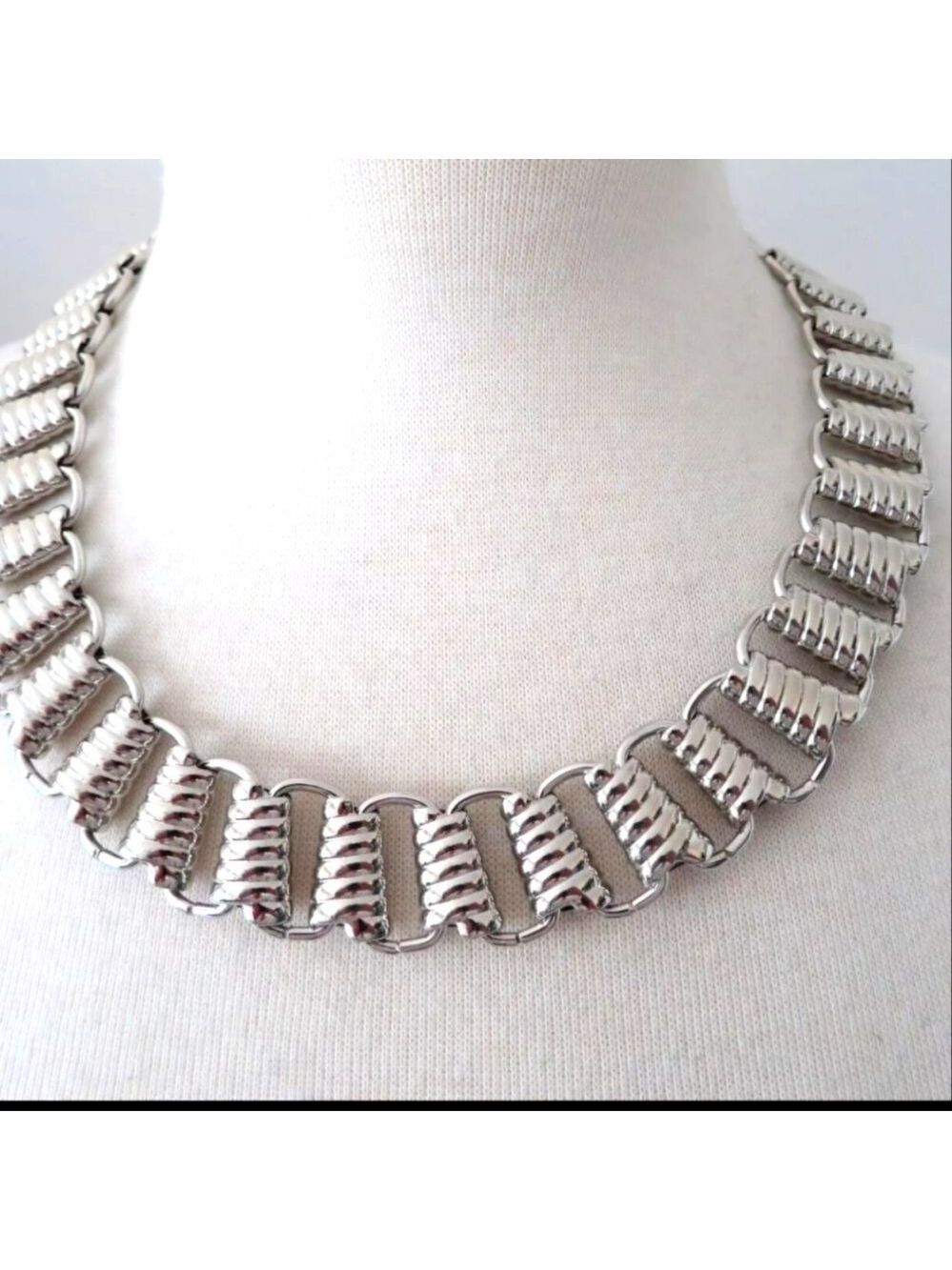 NEW TALBOTS SILVER SEGMENTED NECKLACE 17-20"
